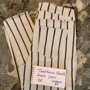 Tinseltown (Rue 21) Ankle Jeans